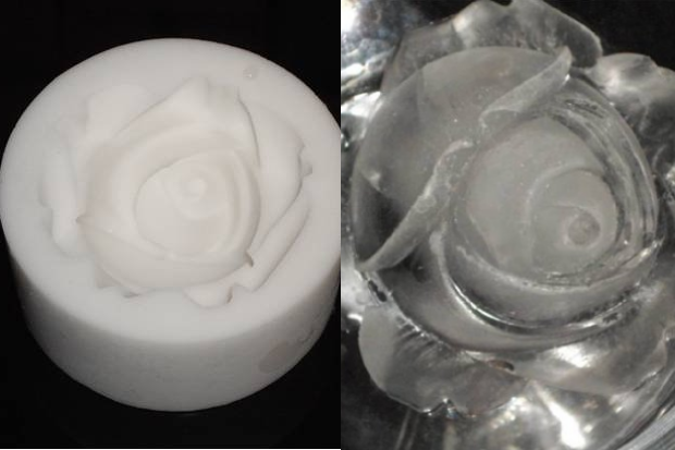 バラの形の氷を作る製氷器